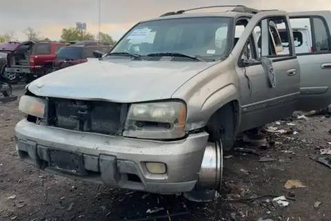 Photo of 2002 Chevrolet Trailblazer