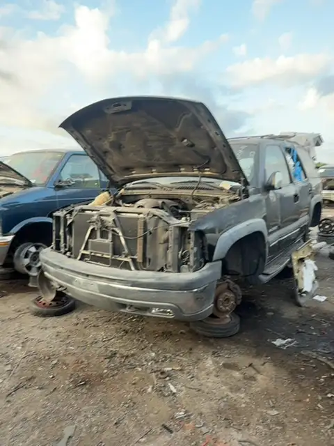 Photo of 2002 Chevrolet Tahoe