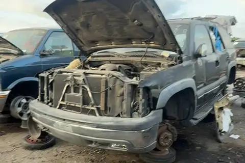 Photo of 2002 Chevrolet Tahoe