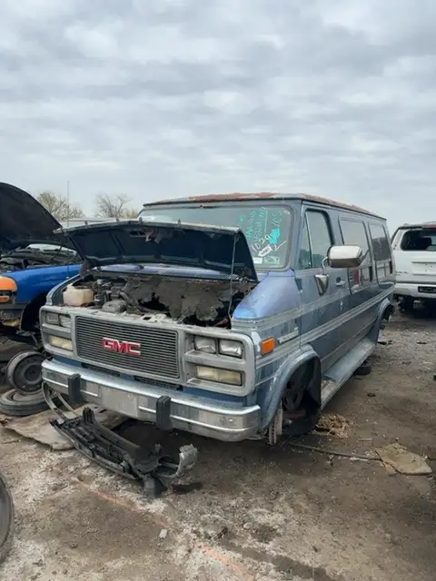 Photo of 1992 Gmc G2500 Vandura