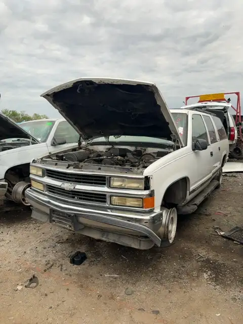Photo of 1997 Chevrolet Suburban