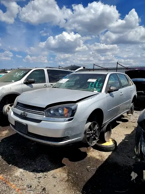 Photo of 2005 Chevrolet Malibu Maxx