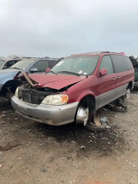 Photo of 2005 Kia Sedona