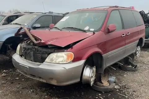 Photo of 2005 Kia Sedona