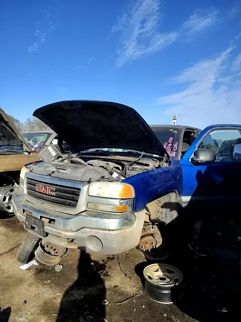 Photo of 2003 Gmc Sierra