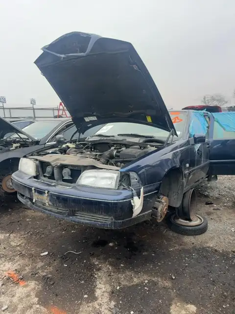 Photo of 2000 Volvo S70