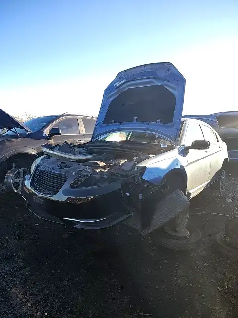 Photo of 2011 Chrysler 200