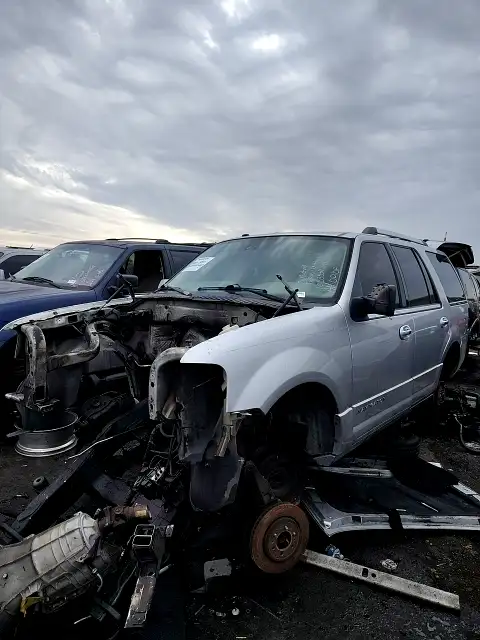 Photo of 2011 Lincoln Navigator