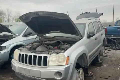 Photo of 2005 Jeep Grand Cherokee