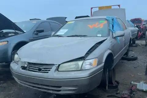 Photo of 1999 Toyota Camry