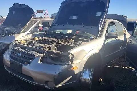 Photo of 2000 Nissan Maxima