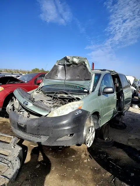 Photo of 2006 Toyota Sienna