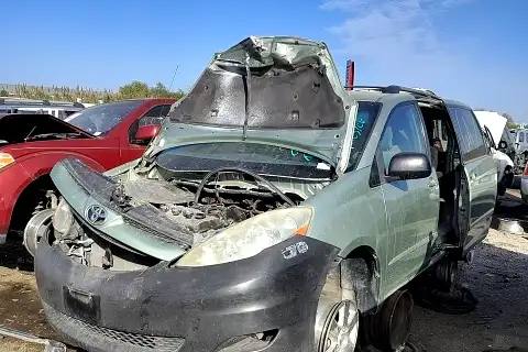 Photo of 2006 Toyota Sienna