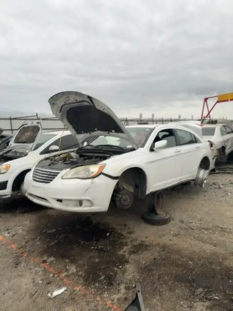 Photo of 2011 Chrysler 200