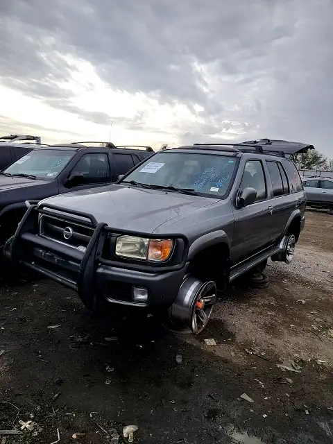 Photo of 2004 Nissan Pathfinder