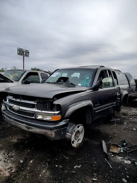 Photo of 2000 Chevrolet Suburban