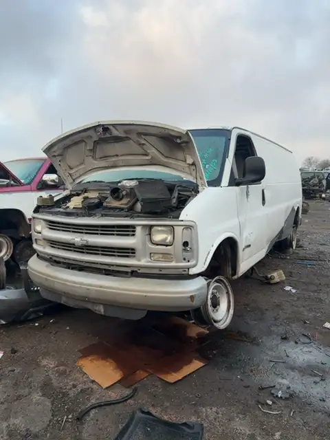 Photo of 2001 Chevrolet Express