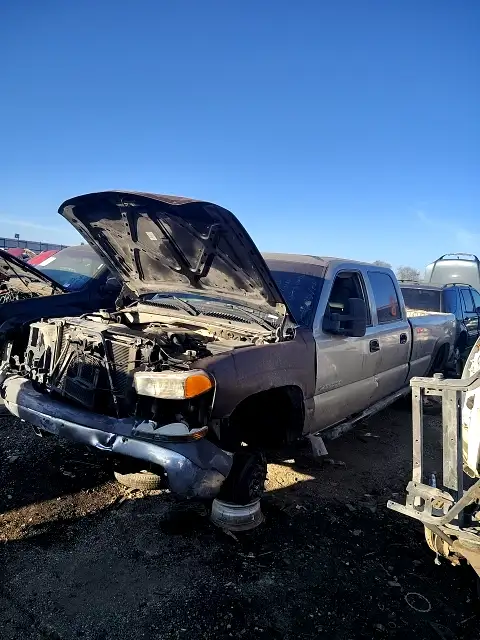 Photo of 2002 Gmc Sierra