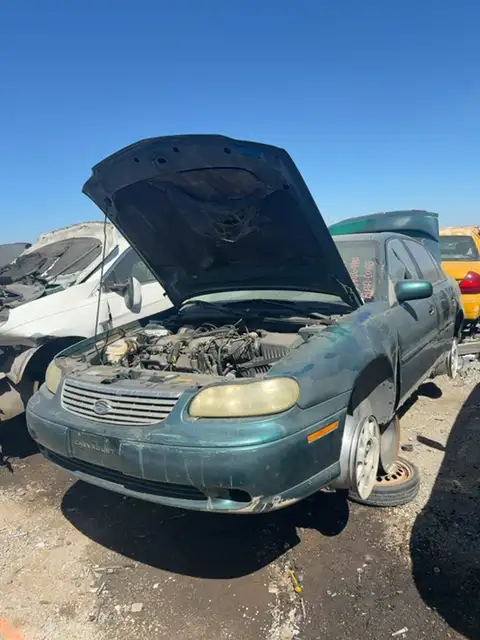 Photo of 1999 Chevrolet Malibu