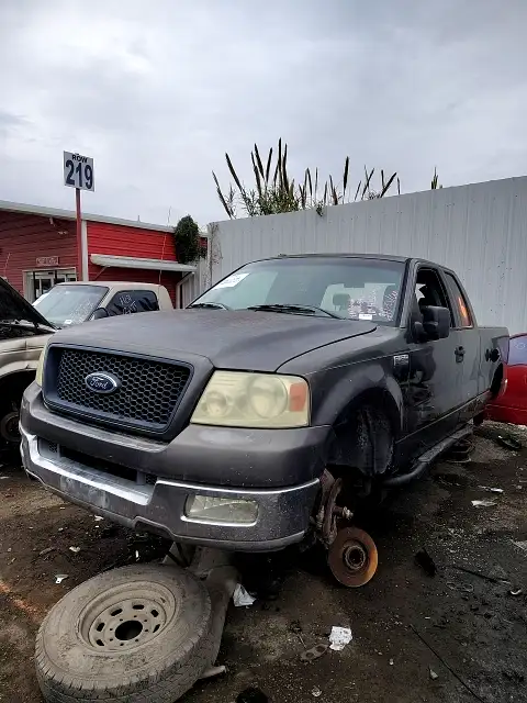 Photo of 2004 Ford F-150