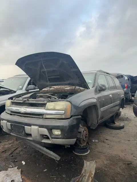 Photo of 2004 Chevrolet Trailblazer