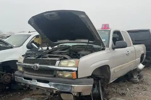 Photo of 2004 Chevrolet Silverado