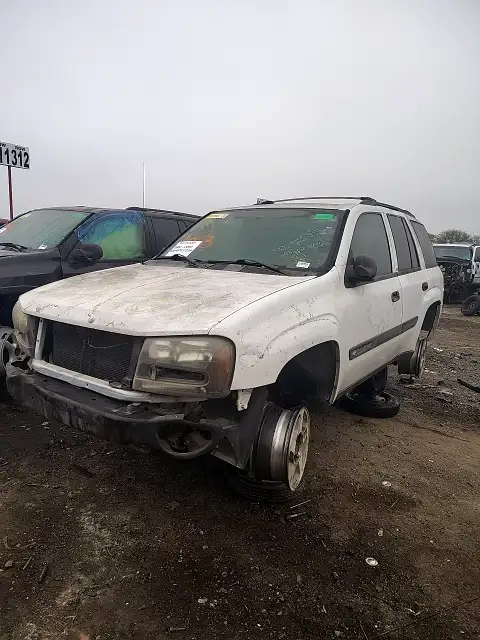 Photo of 2004 Chevrolet Trailblazer