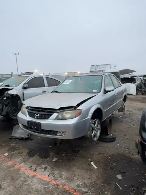 Photo of 2001 Mazda Protege