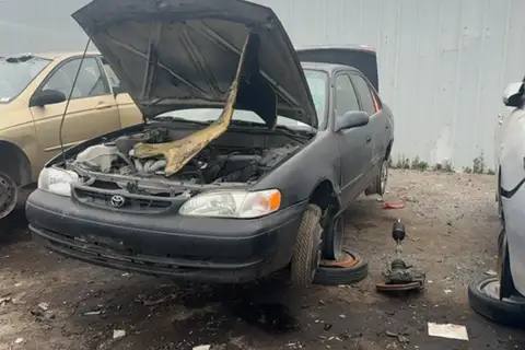 Photo of 1999 Toyota Corolla