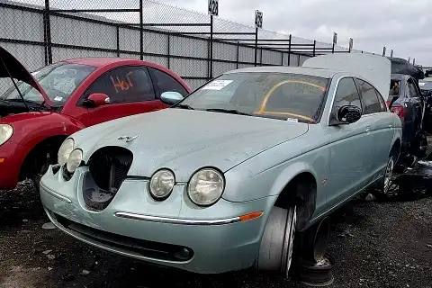 Photo of 2005 Jaguar S-Type