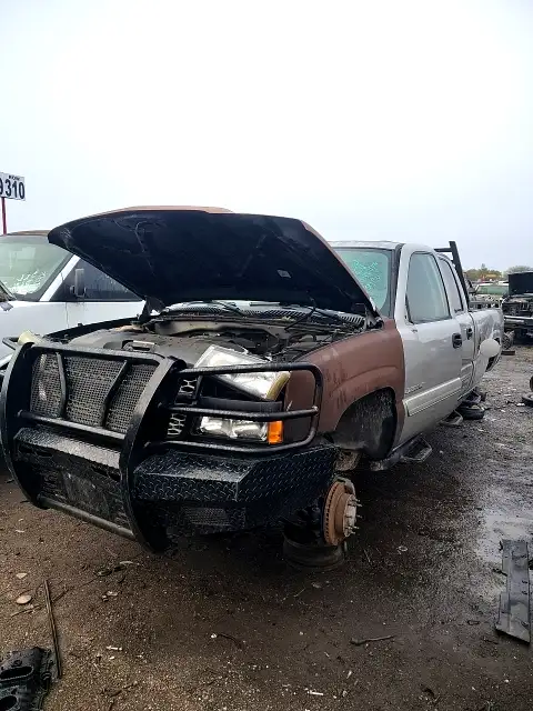 Photo of 2004 Chevrolet Silverado