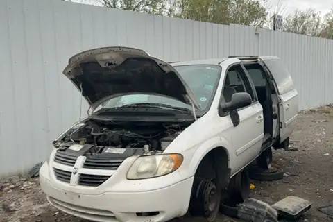 Photo of 2005 Dodge Grand Caravan