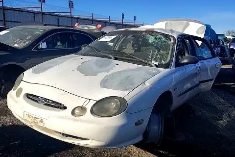 Photo of 1999 Ford Taurus