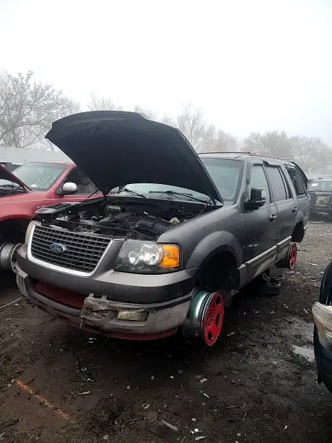 Photo of 2003 Ford Expedition