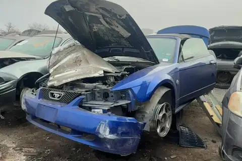 Photo of 2004 Ford Mustang