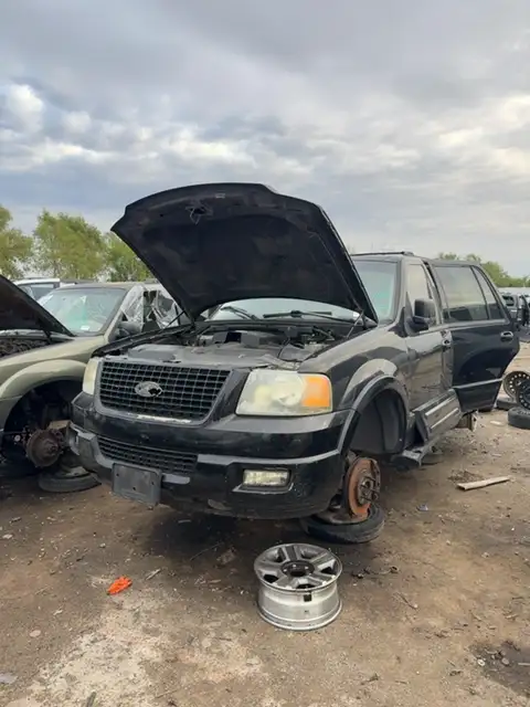 Photo of 2004 Ford Expedition