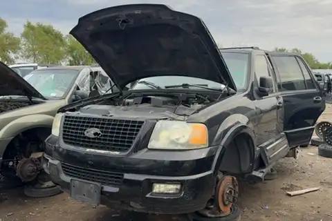 Photo of 2004 Ford Expedition