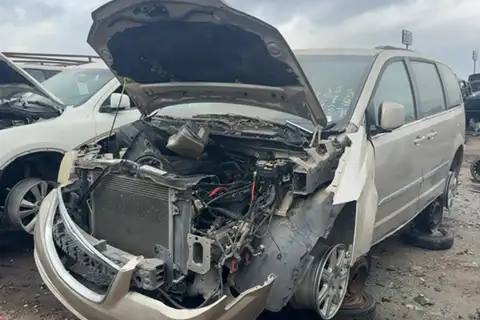 Photo of 2012 Chrysler Town & Country