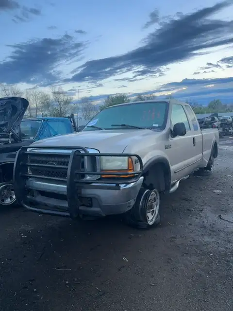 Photo of 1999 Ford F-250