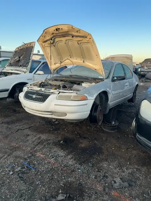 Photo of 1999 Chrysler Cirrus