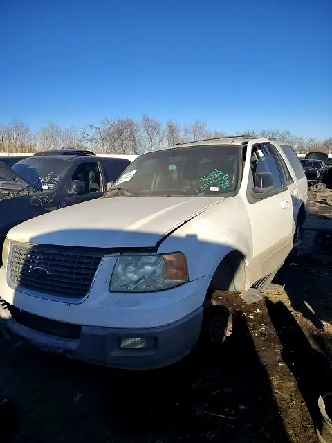 Photo of 2003 Ford Expedition