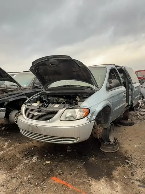 Photo of 2003 Chrysler Town & Country