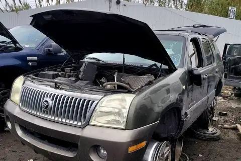 Photo of 2002 Mercury Mountaineer