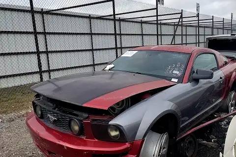 Photo of 2005 Ford Mustang