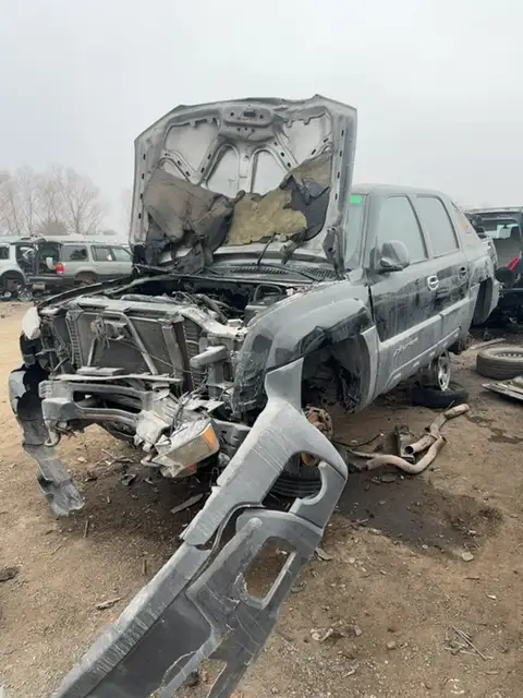 Photo of 2004 Chevrolet Avalanche