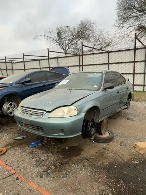 Photo of 1999 Honda Civic