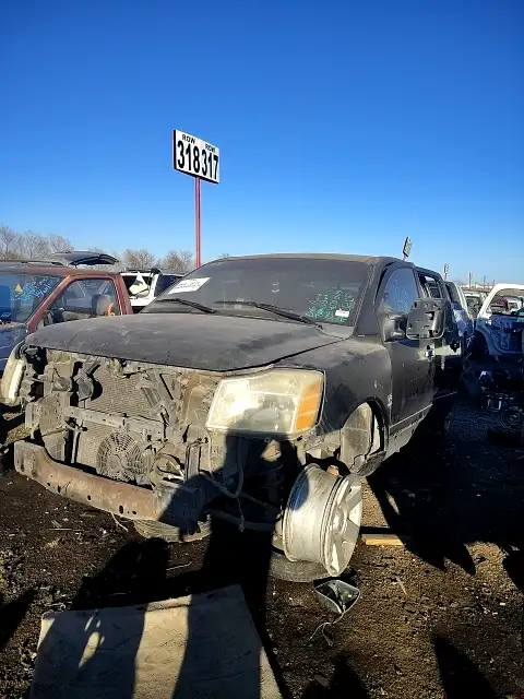Photo of 2004 Nissan Titan