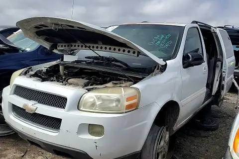Photo of 2005 Chevrolet Uplander