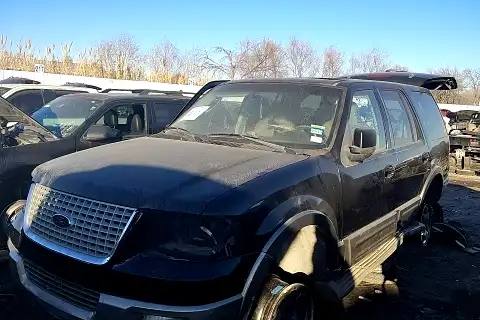 Photo of 2004 Ford Expedition