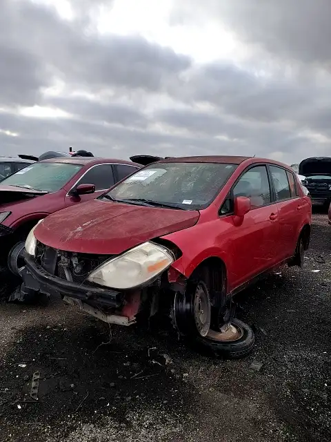 Photo of 2011 Nissan Versa